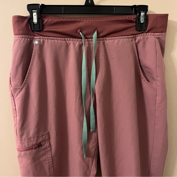 Figs Zamora Scrub Jogger Mineral Mauve - Picture 6 of 10